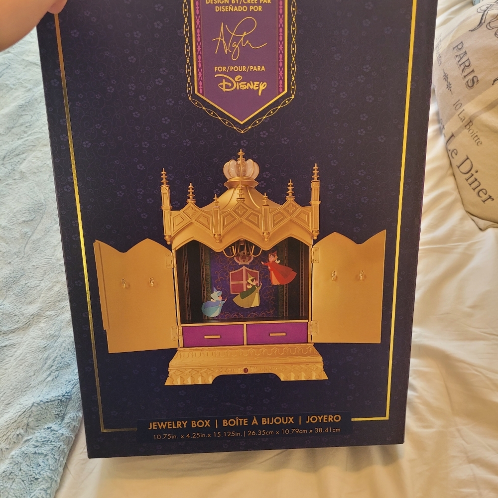 Ashley Taylor Sleeping Beauty Jewelry Box- Disney Parks Exclusive - Picture 11 of 11